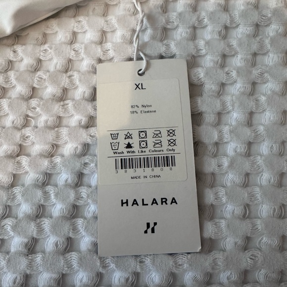 NWT white athletic Halara dress. Size XL - Picture 3 of 5